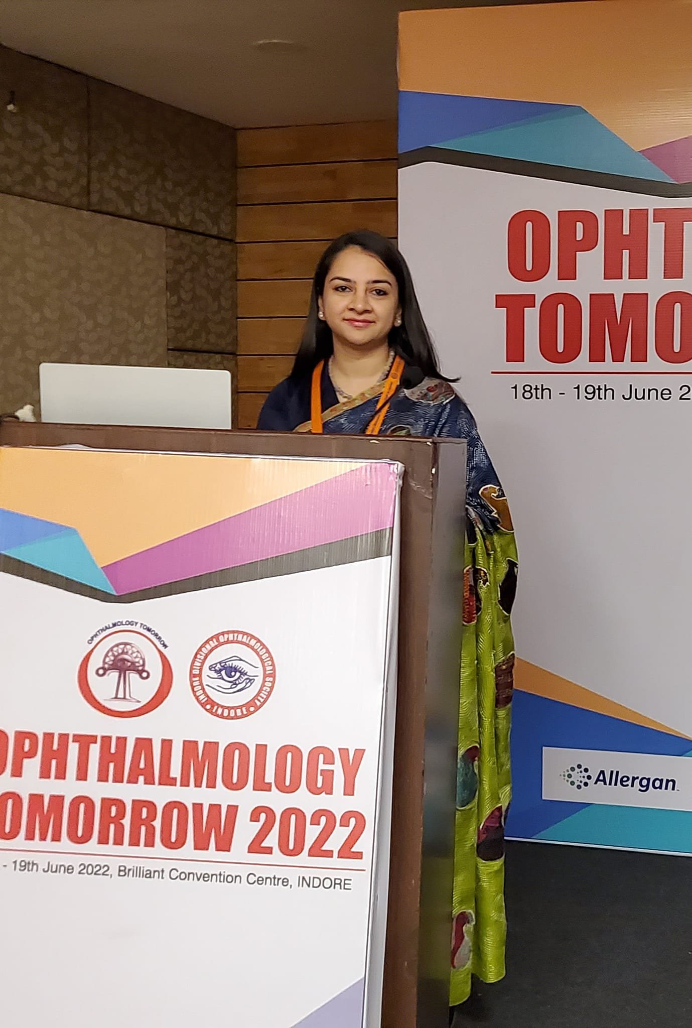 Dr. Shruti Kochar Maru speaking at Ophthalmology Tomorrow 2022 conference